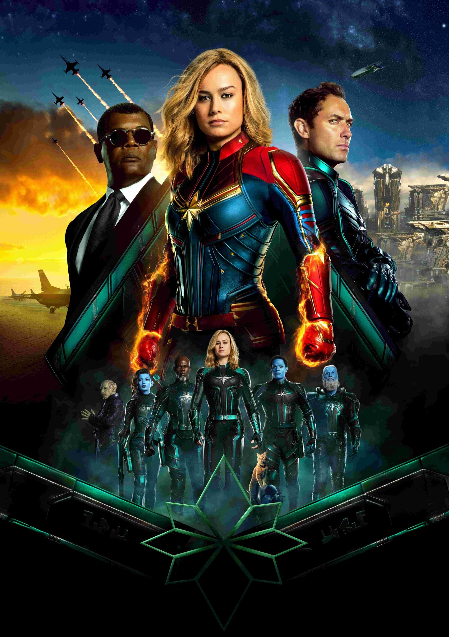 Carol Danvers _ Captain Marvel Canvas Framed Poster | Wall Art - Home Decor